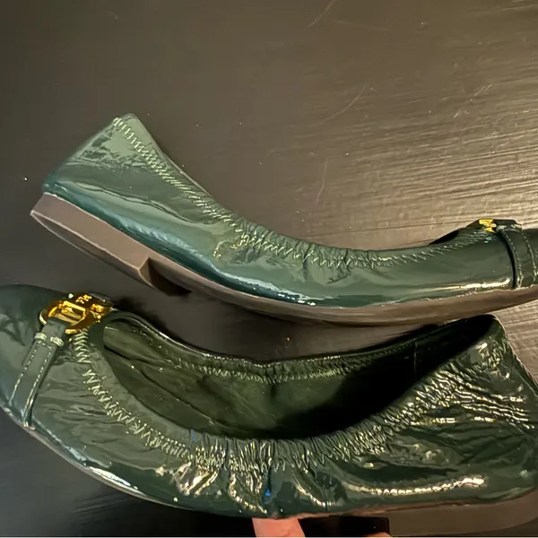 Lauren Ralph Lauren Dark Green Flats with‎ Gold Buckle size 6 - Image 8