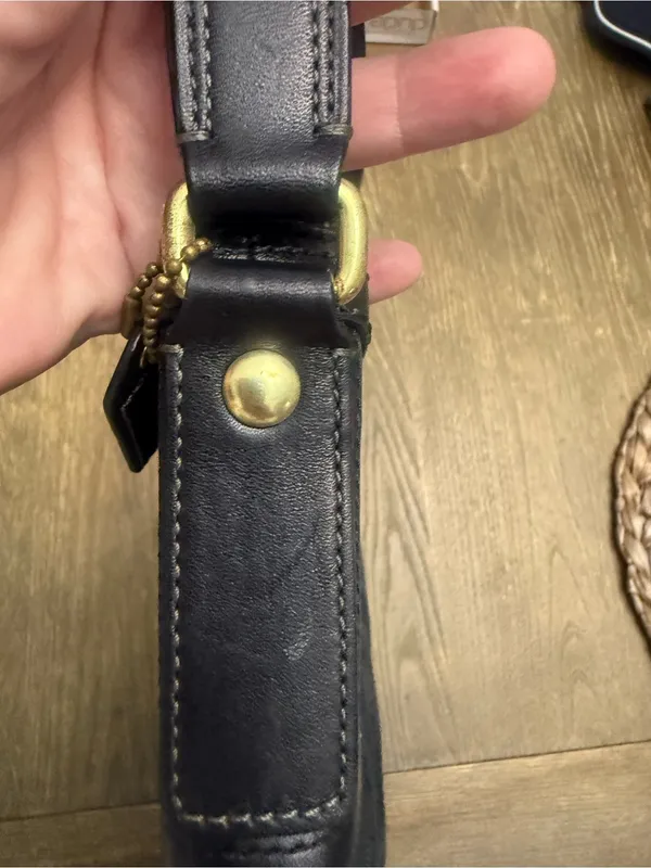 Vintage Coach Black Signature Canvas Shoulder Bag with Brass Hardware - Image 6