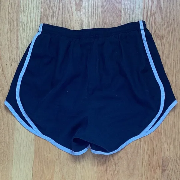 Nike Dri-fit Tempo Shorts size small - Image 4