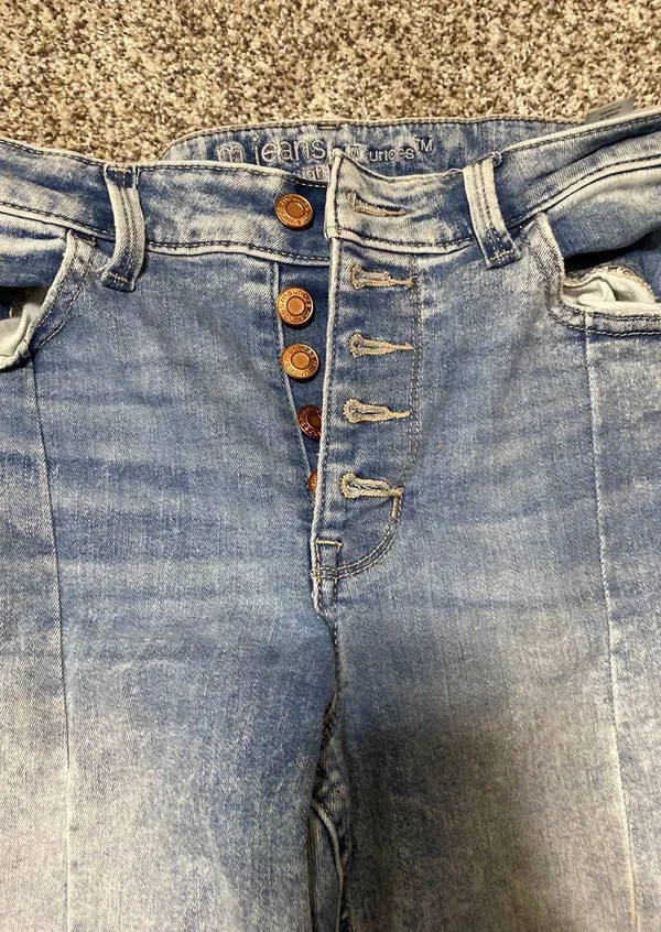 Maurice’s acid wash distressed jeans M jeans by Maurice’s - Image 6