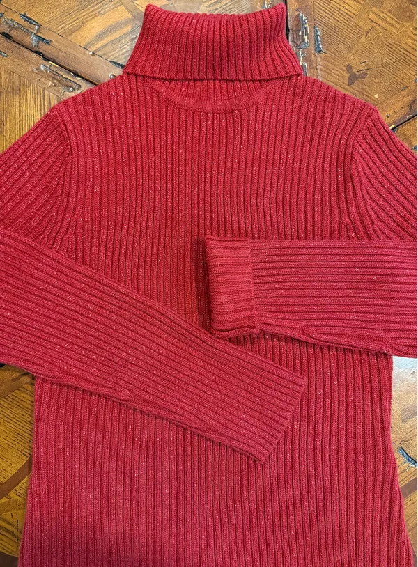 Red Turtleneck Sweater Size M - Image 11