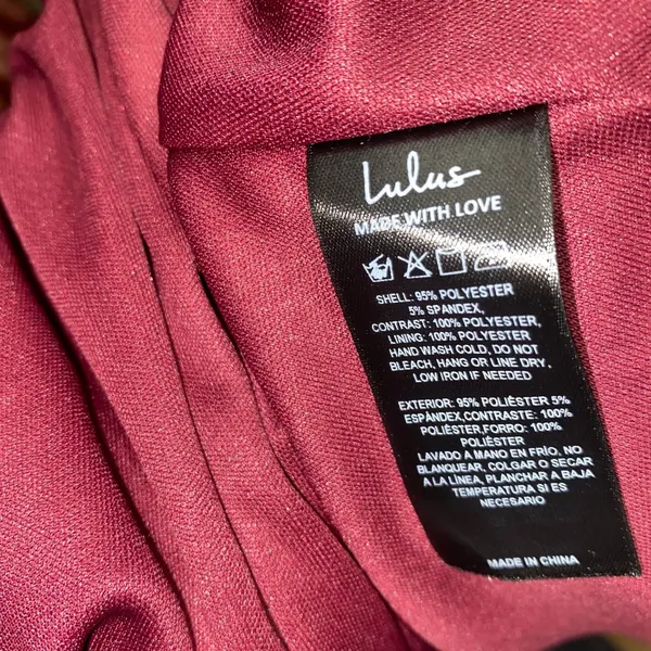 NWOT Lulu's Mesmerizing Elegance Red Velvet Back Bow Maxi Dress Women's Large - Image 10