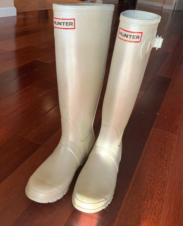 Hunter Tall Rain Boots Pearl White Size 5 - Image 2