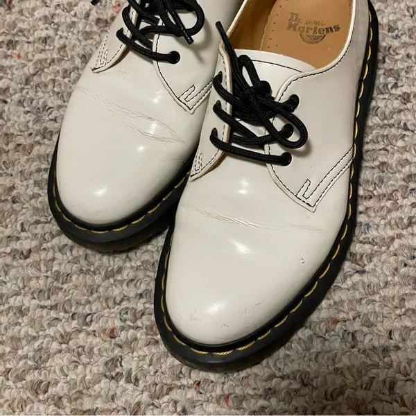 Dr. Marten 1461 Women’s Patent Leather Oxford Shoes in White Lucido Size 6 - Image 4
