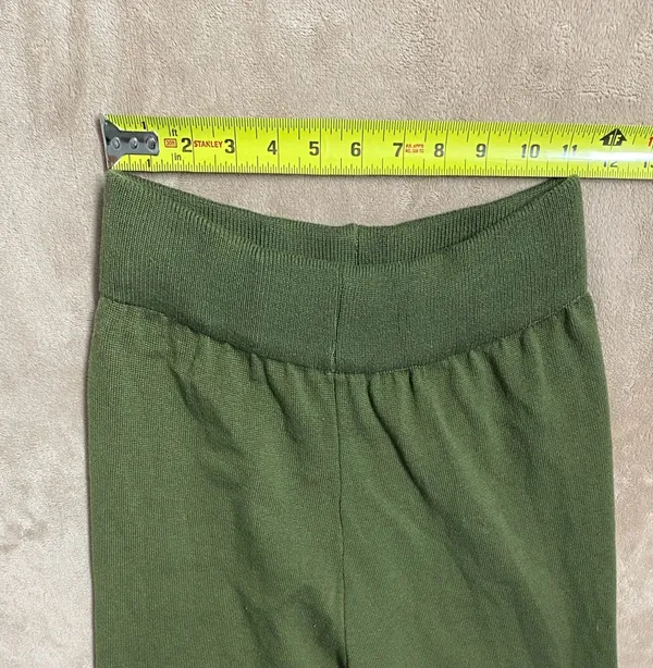 Balloon Comfy Women’s Green Pants Size L with 22” waist - Image 4