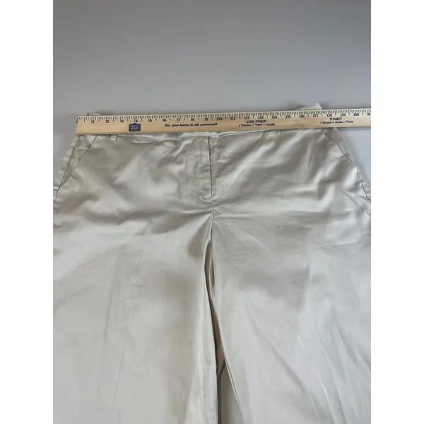 Van Heusen Studio City Short Modern Fit Bermuda Length Beige NWT Size 14 - Image 5