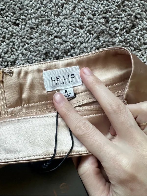 Le Lis Beige Pleated Mini Skirt - Image 2