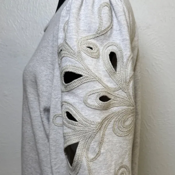 Splendid Collection‎ Soutache Embroidered Eyelet Puff Sleeve Sweatshirt L - Image 4