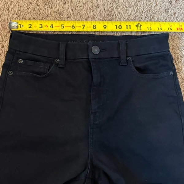 American Eagle Outfitters Curvy Hi-Rise Shortie Black Jean Shorts size 10 - Image 5