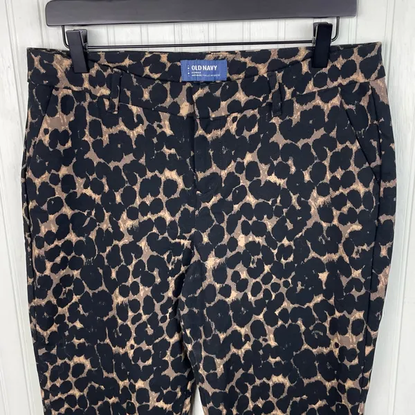 Old Navy Relaxed Mid-Rise Harper Trousers Stovepipe Pants Size 6 Leopard Print - Image 3