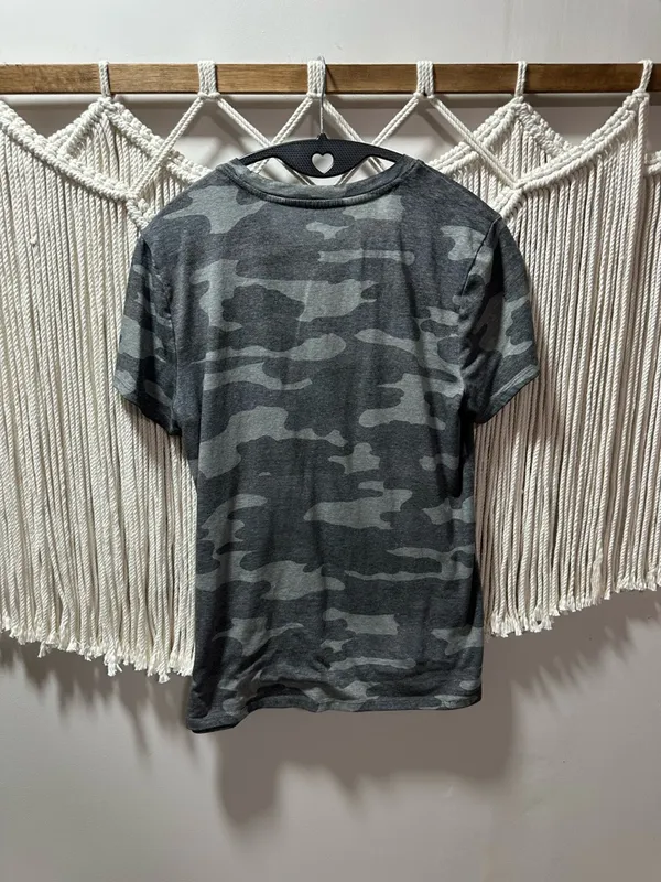 Lucky Brand Women’s Charcoal & Light Gray Camo Short Sleeve Tee - Image 5