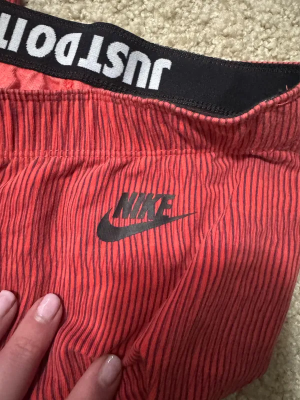 Nike Leggings - Image 3