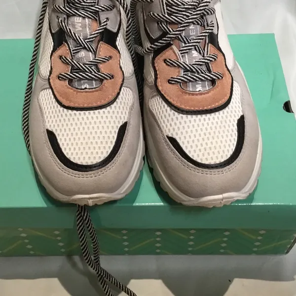 Anna Falcon Sneakers Gray Size 8.5 - Image 7