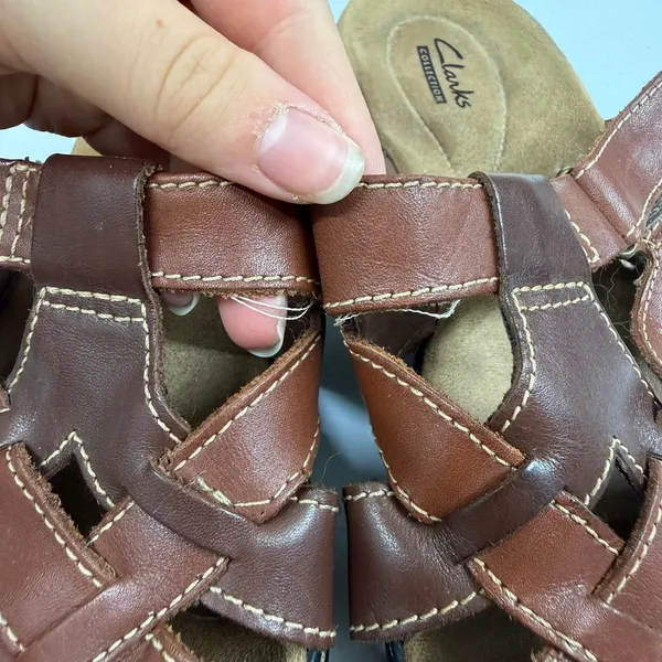 Clarks Collection Brown Leather Strappy Slide Sandals hook and loop summer 9.5 - Image 8