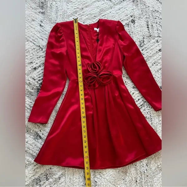 Gianni bini red satin dress size 0 Valentine’s Day - Image 10