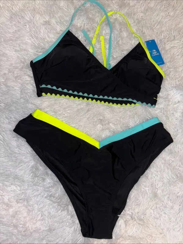 Cupshe Black Bikini with Neon Yellow and Aqua Trim - Image 5