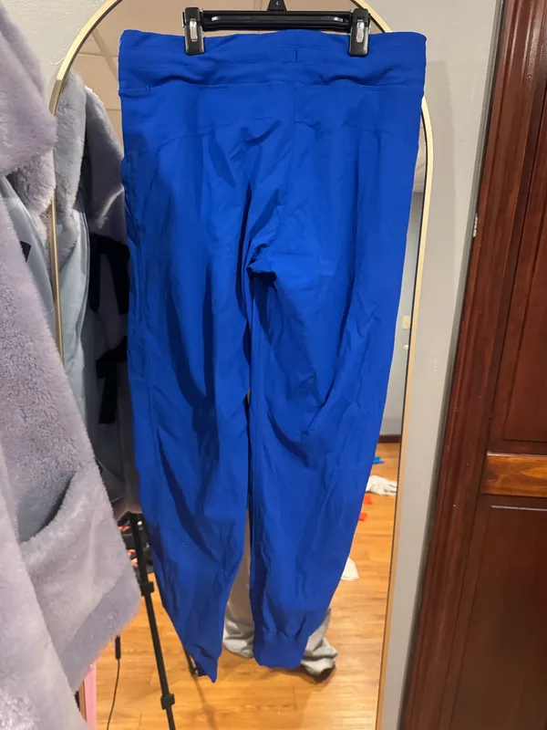 Lululemon Dance Studio Pants Size 10  - Image 2