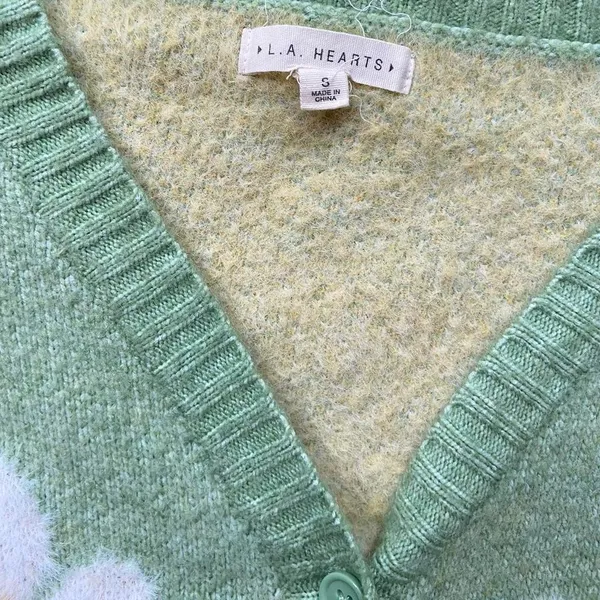 Green Daisy flower button up cardigan sweater 🔥 - Image 4