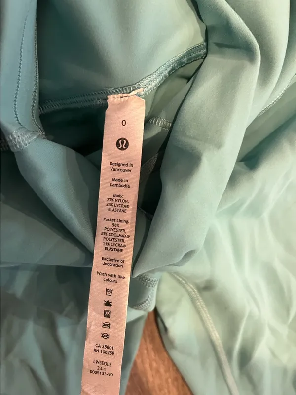 Lululemon Leggings 28" - Image 4