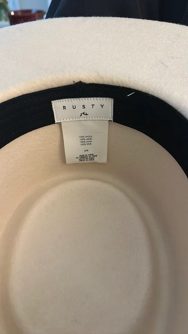Rusty felt hat - Image 7