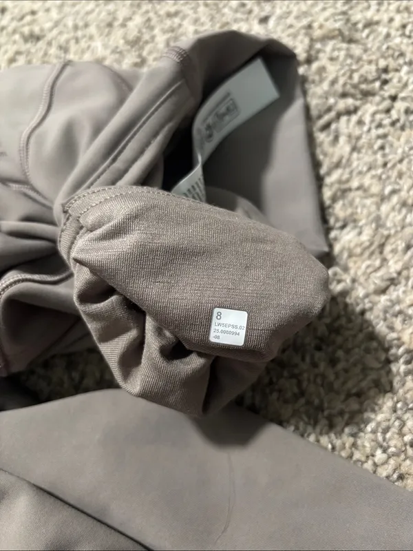 Lululemon Wunder Train High-Rise Tight with Pockets 25" size 8 - Image 6