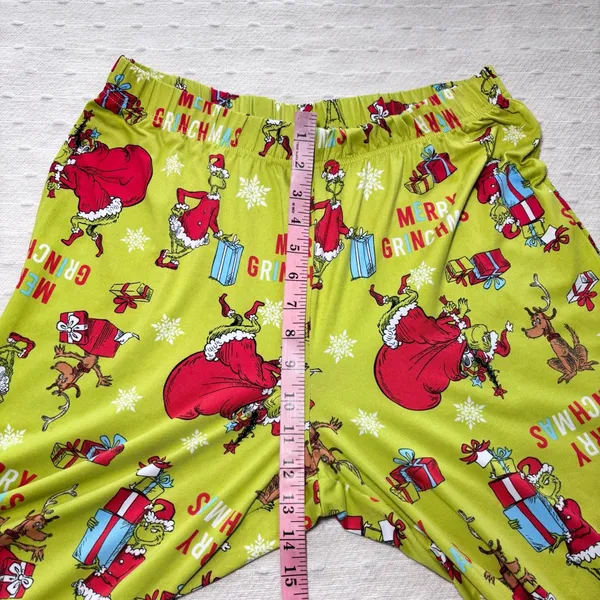Dr. Seuss Grinch Pajamas Pants Green and‎ Red Size M - Image 5