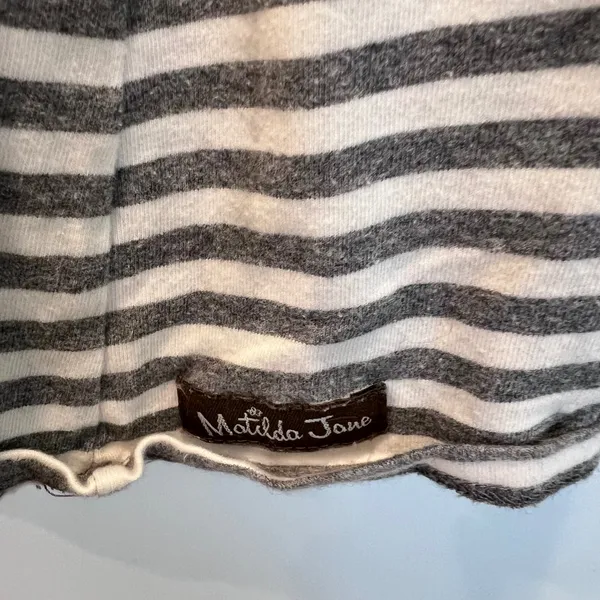 Matilda Jane Womens Grey White Striped Long Sleeve Scoop Neck Top Size M - Image 3