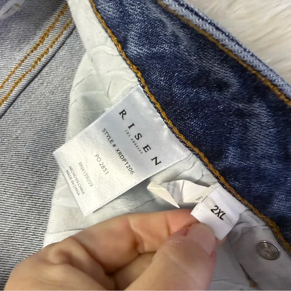 Risen High Rise Relaxed Skinny Jeans Size 2XL (18) NWT Distressed XRDP1206 - Image 3