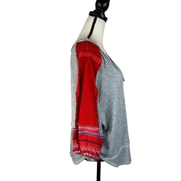 Free People Large Thermal Top We the Free Stretch V-Neck Embroidered Dolman Gray - Image 4