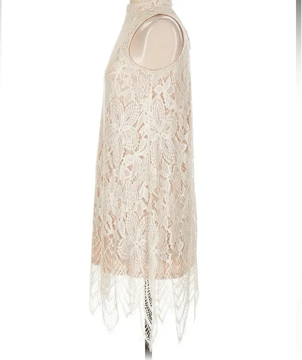 Elegant Cream Lace Dress - Image 7