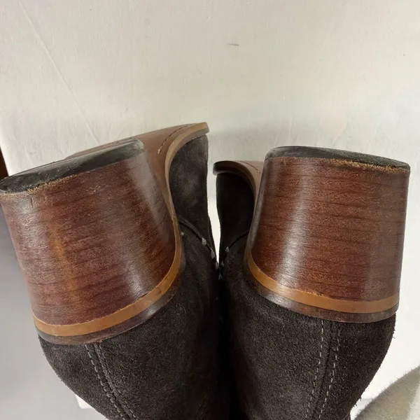 Dolce Vita Pull On Suede Boots in Chocolate‎ Brown size 10 - Image 5