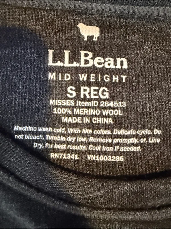 L.L. Bean Women's 100% Merino Wool Base Layer Long Sleeve Crewneck Top Charcoal - Image 4