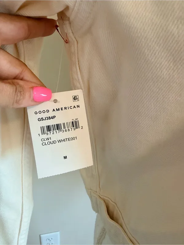NWT Good American Soft Denim Jacket in Cloud White size medium - Image 7