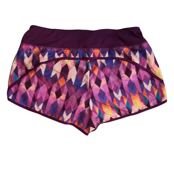 Reebok Pink/Purple Printed Running Shorts, L - Image 7