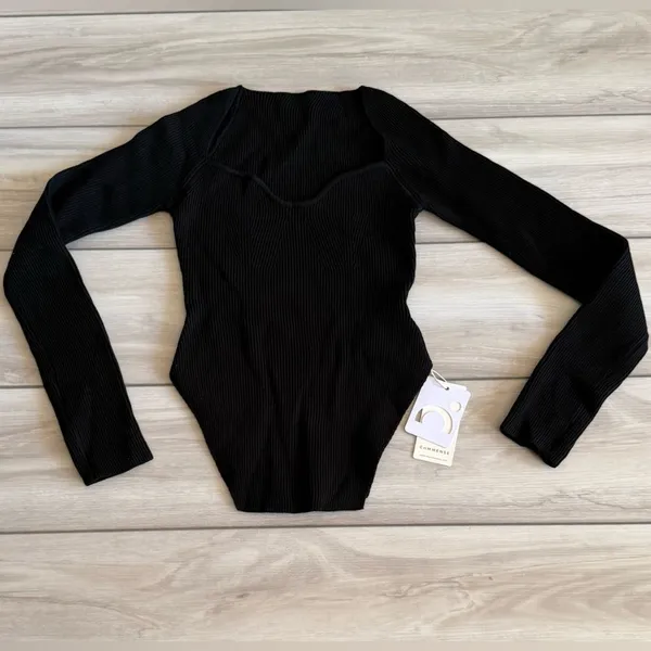 Commense Elegant Sweater BLACK Medium NWT IN PACKAGE - Image 4