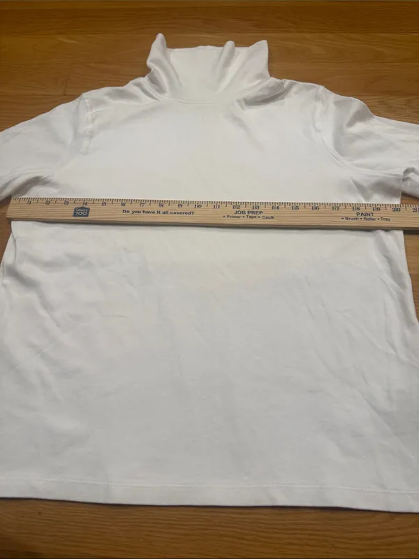 L.L.Bean white turtle neck size large . - Image 2