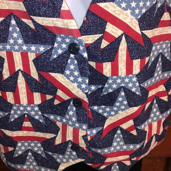 Patriotic Women Vest Size M - Image 2