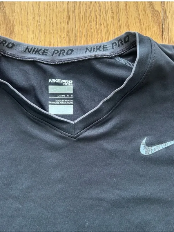 Nike Pro Women Size L Black V-Neck Compression Shirt Fitted NikeFIT Training Tee - Image 4
