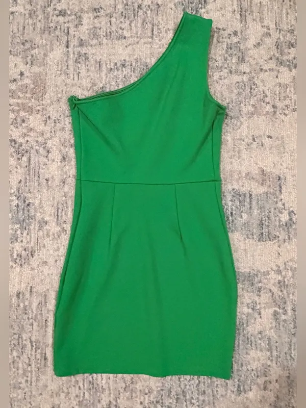 superdown One-Shoulder Emerald Green Bodycon Dress final price - Image 6