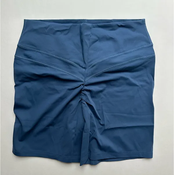 Gymshark Whitney Shorts & Balcony Peekaboo Sports Bra Set - Image 4