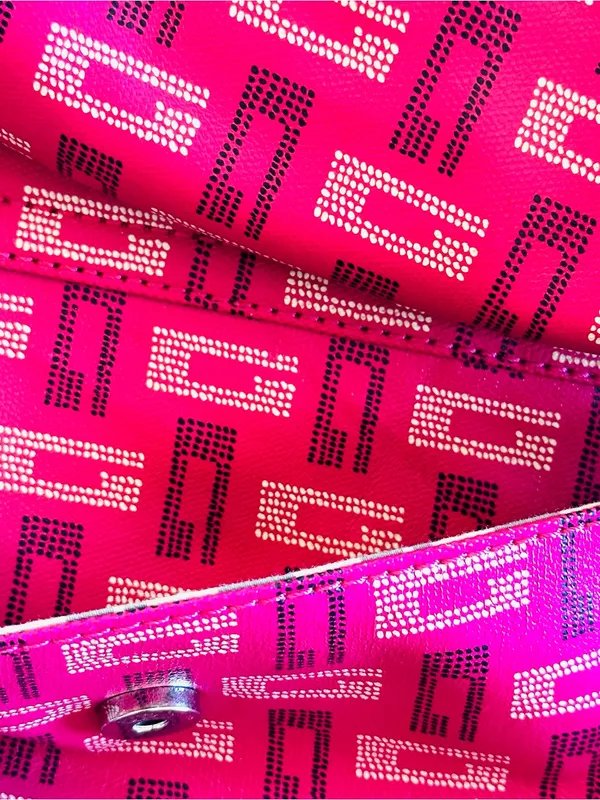 Y2K 2000s style Guess laptop bag - Image 7