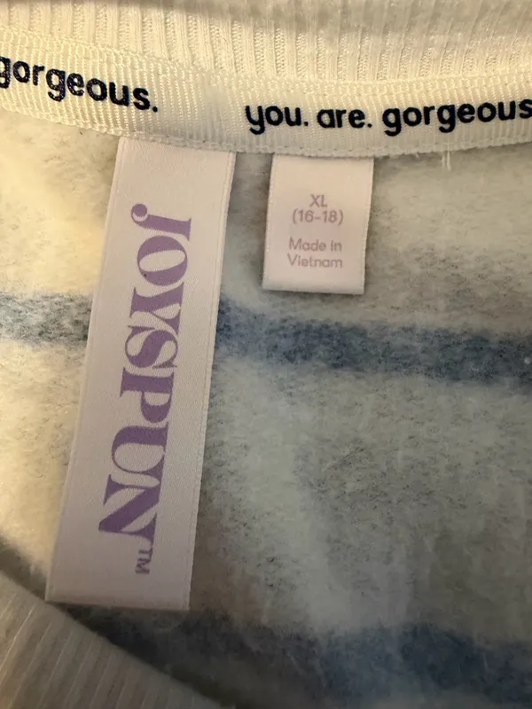 Joyspun white/navy striped sweatshirt in XL #stripes #cozy - Image 3
