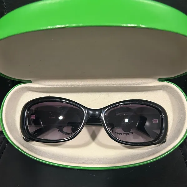 Kate Spade Black Sunglasses with Green Case - Image 8
