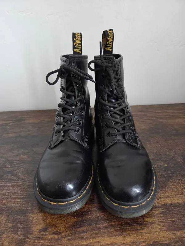 Dr. Martens 1460 W Boots Black Patent Leather 8 Eye Classic Combat Women's 7 - Image 3