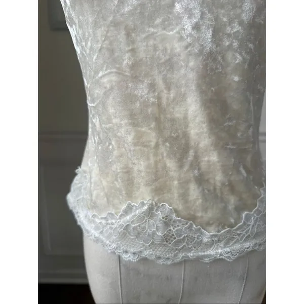NWOT Commense Crushed Velvet Lace Ivory Cami Tank Top M - Image 3
