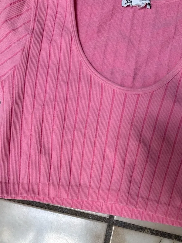 Brand New Zara SEAMLESS TOP Pink Size Large - Image 5