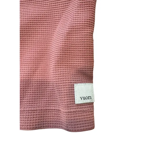 Vuori Women's Rib Crop Tank Top Mauve Pink Built-In Shelf Bra | Estimated Small - Image 3