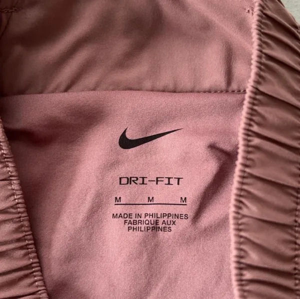 Nike Dri-Fit Shorts Women’s Lined Medium - Image 3