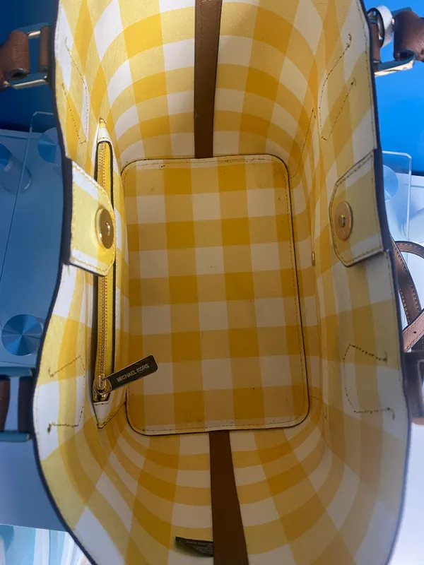 Michael Kors Tote Handbag - Image 3