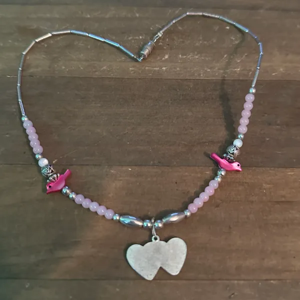 Vintage rose quartz bead abalone double heart and cardinal necklace - Image 6